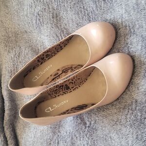 Shiny light pink heels with leopard print inside never worn 💖 perfect condition